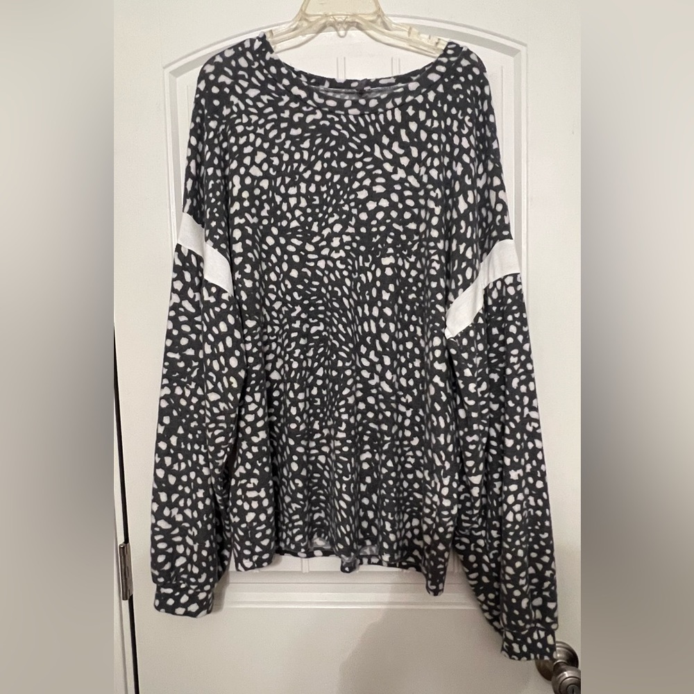 Long 1x thin boutique sweater